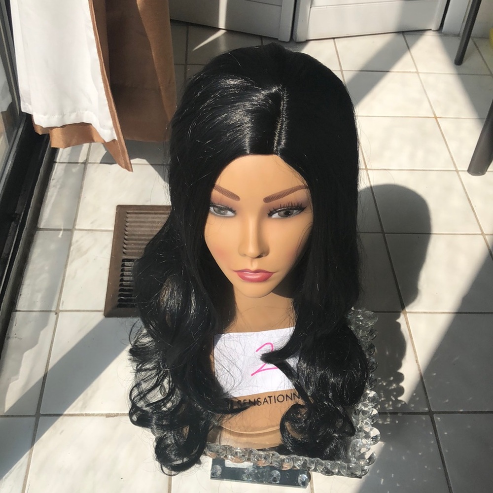 NEW long black wavy light curls wig - Picture 3 of 7